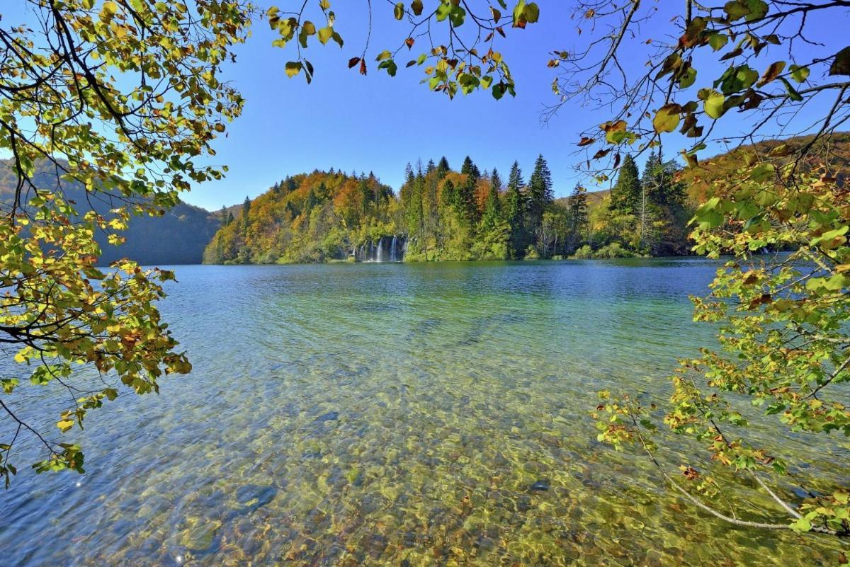 Andrea In Sertic Poljana - Haus Fuer 6 Personen Plitvička Jezera Kültér fotó